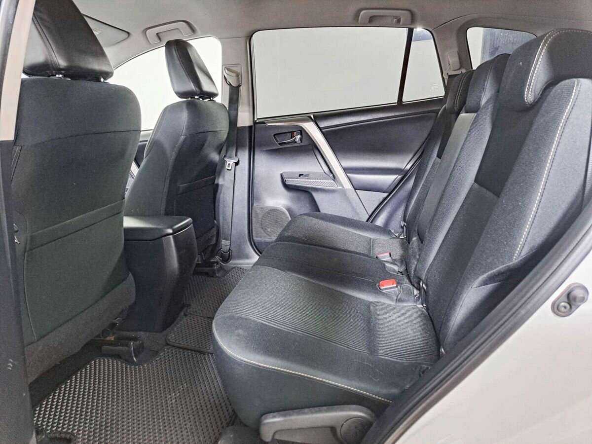 Toyota RAV4 2014 года с пробегом. Фото: #10