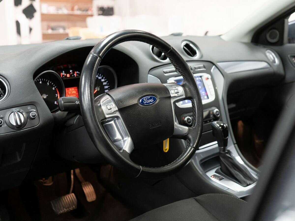 Ford Mondeo 2012 года с пробегом. Фото: #3