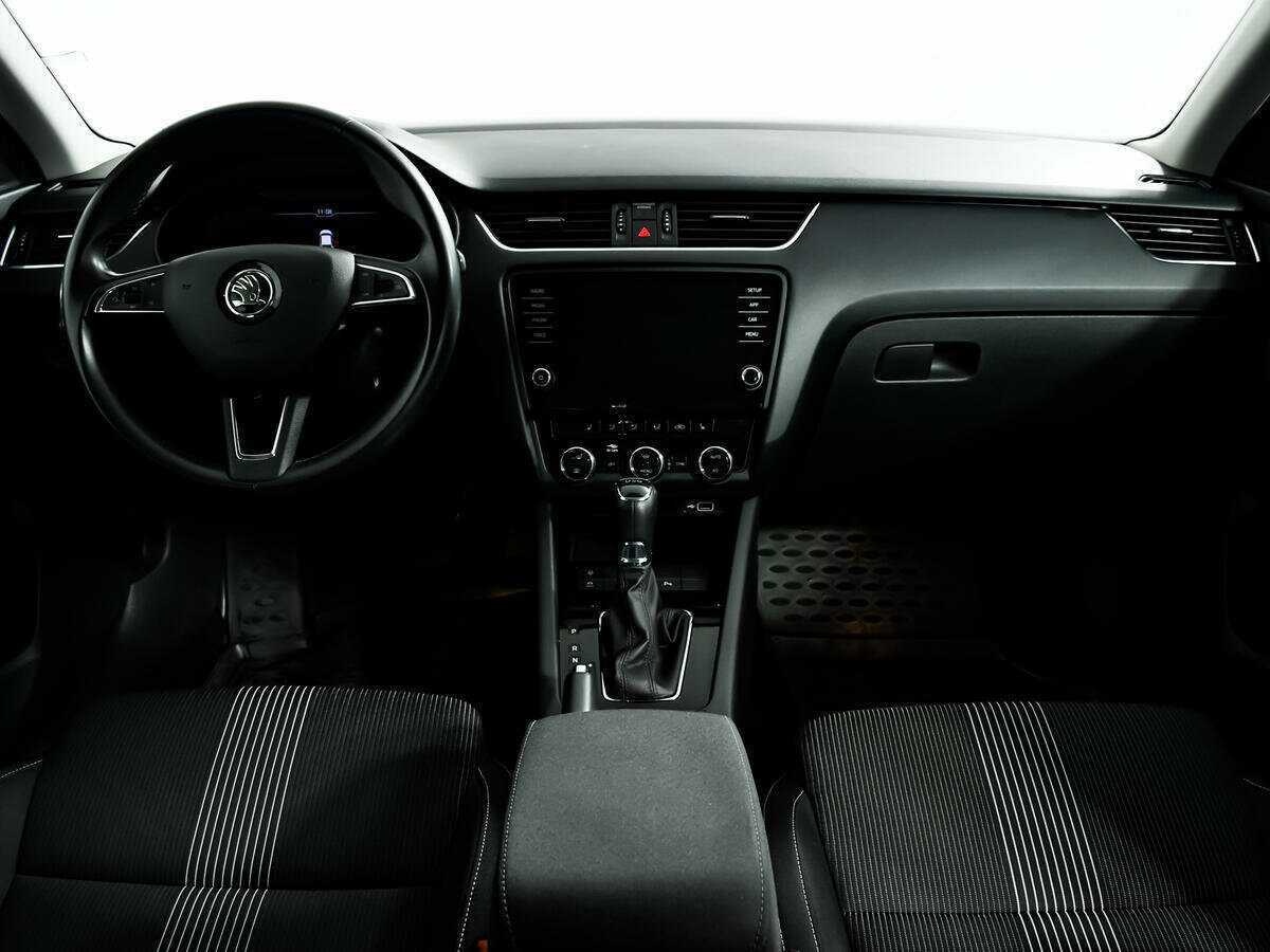 Skoda Octavia 2019 года с пробегом. Фото: #10