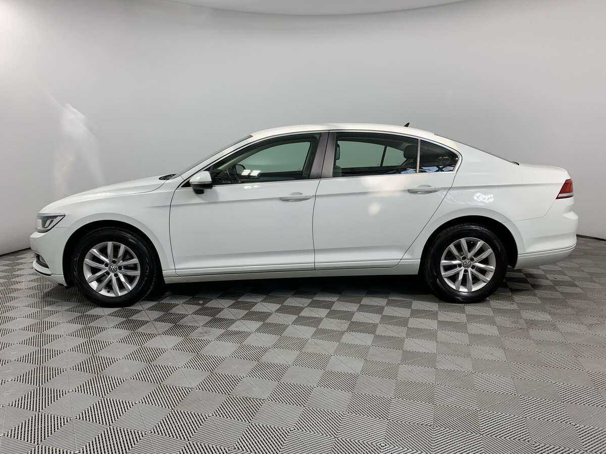 Volkswagen Passat 2019 года с пробегом. Фото: #7