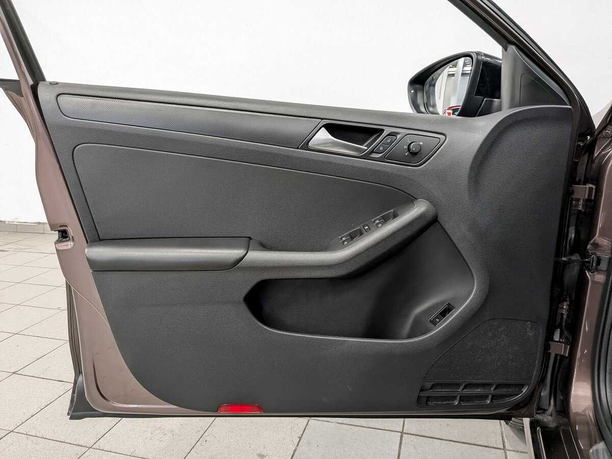 Volkswagen Jetta 2014 года с пробегом. Фото: #18
