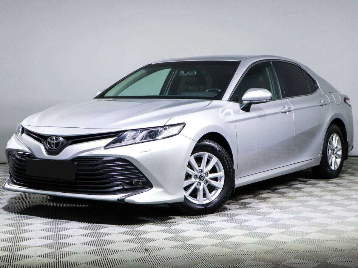 Toyota Camry 2020 года с пробегом. Посмотреть фото