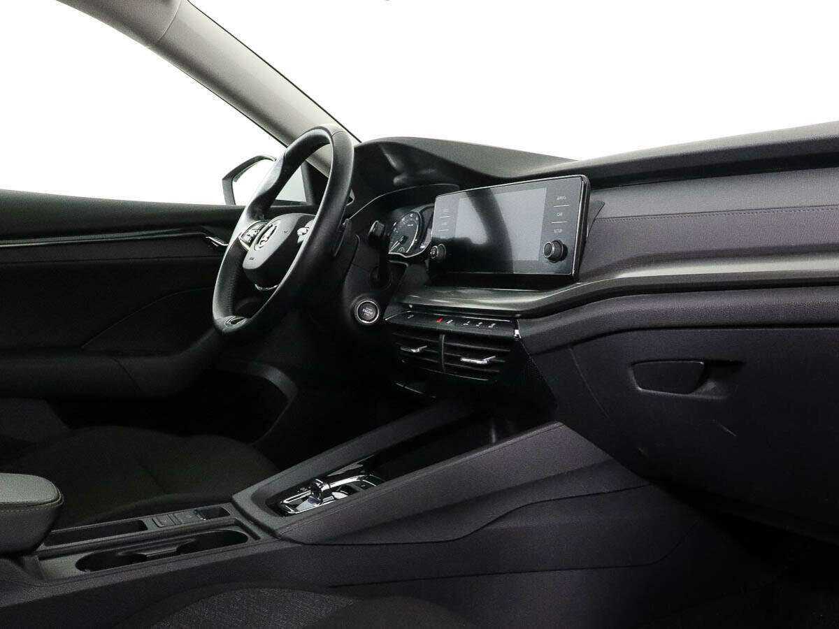 Skoda Octavia 2021 года с пробегом. Фото: #5