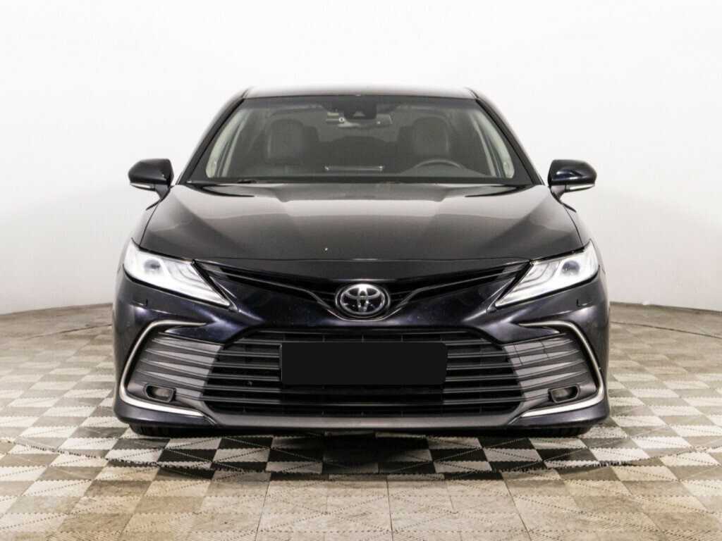 Toyota Camry 2021 года с пробегом. Фото: #1