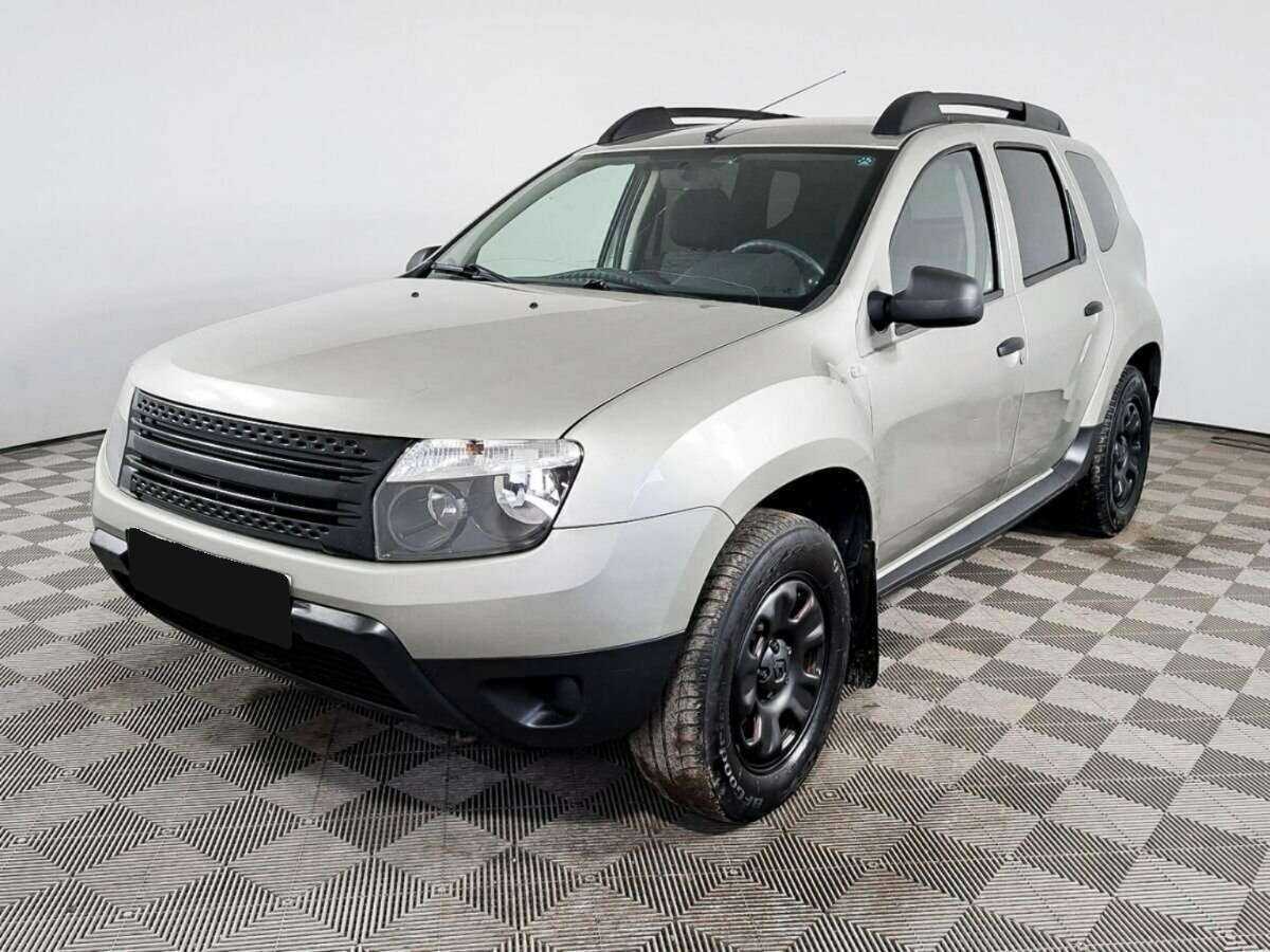 Renault Duster 2012 года с пробегом. Посмотреть фото