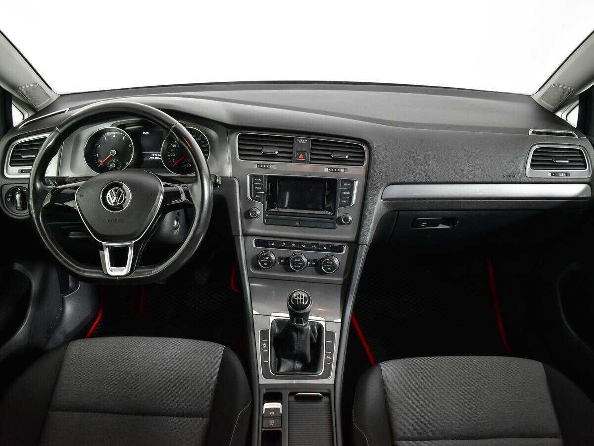 Volkswagen Golf 2013 года с пробегом. Фото: #11