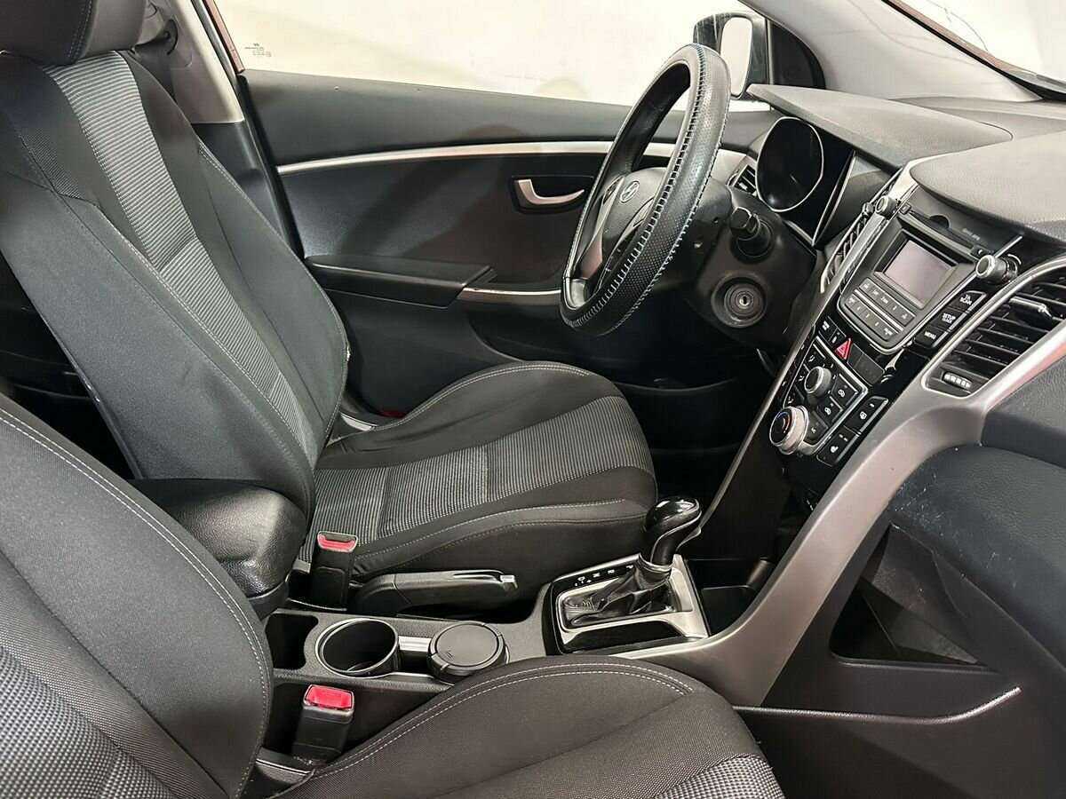 Hyundai i30 2012 года с пробегом. Фото: #9