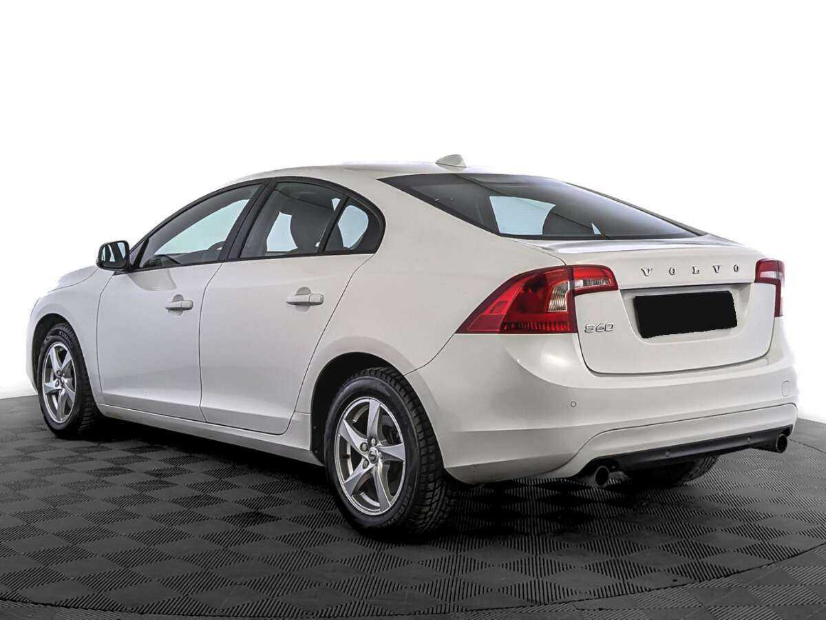 Volvo S60 2015 года с пробегом. Фото: #6