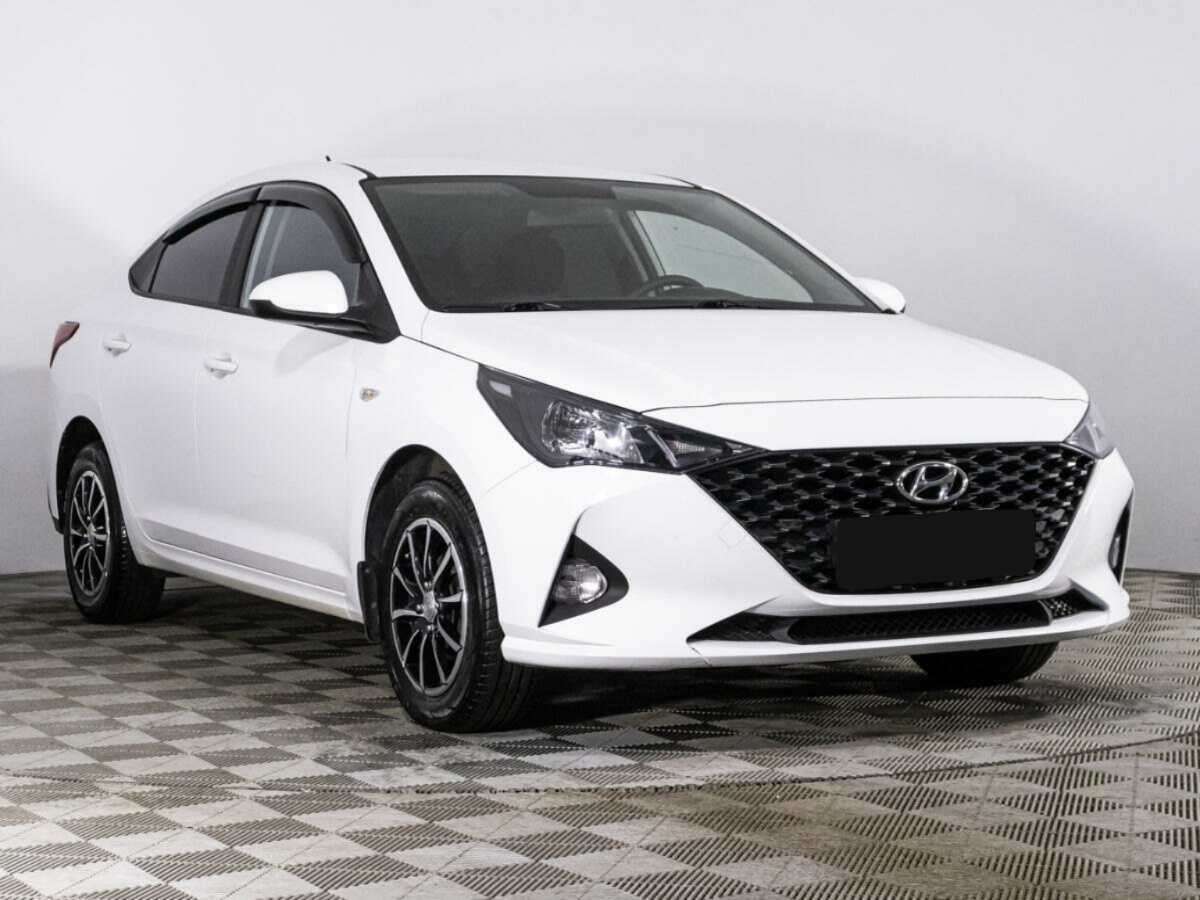 Hyundai Solaris 2021 года с пробегом. Фото: #2