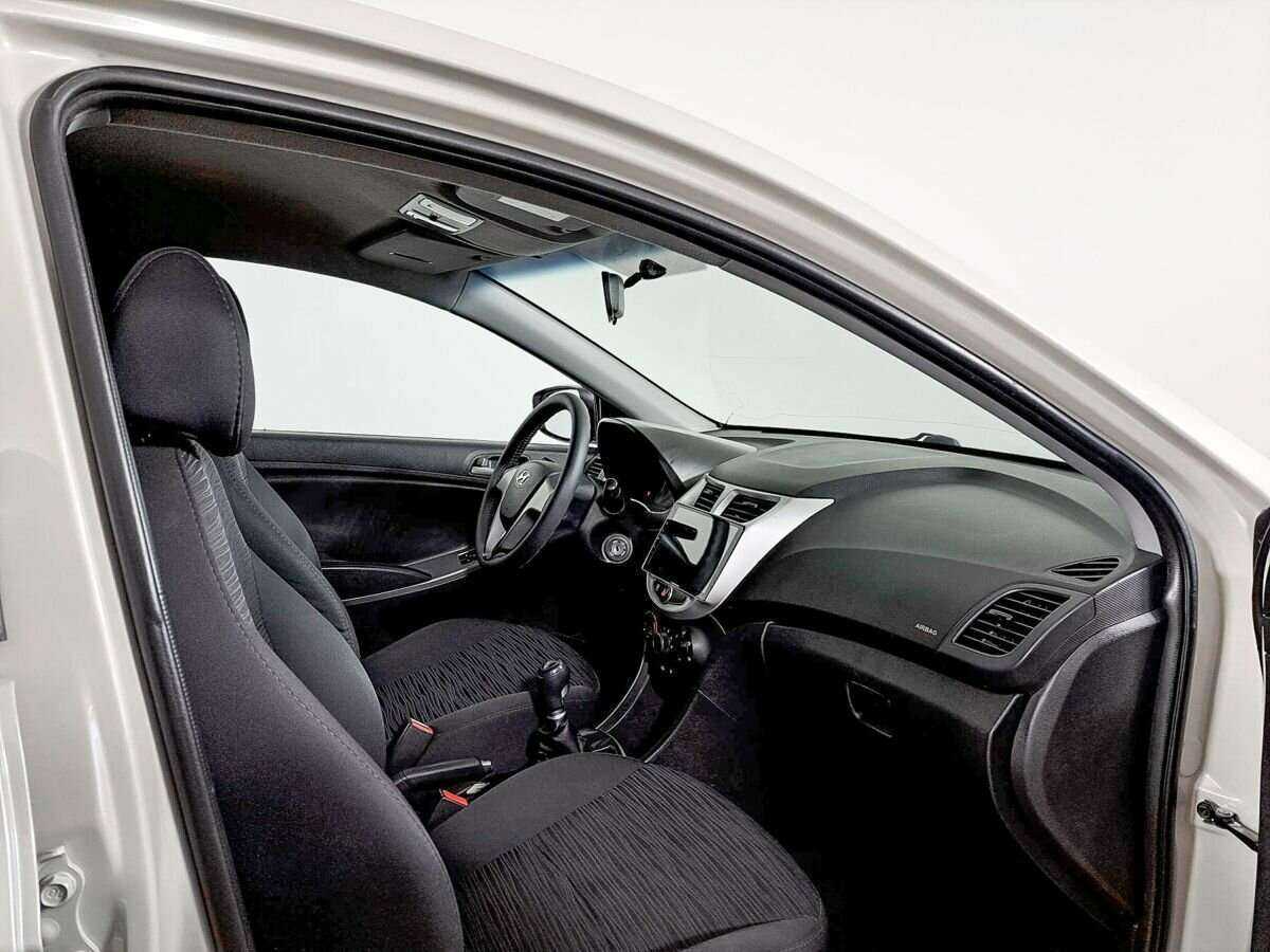 Hyundai Solaris 2015 года с пробегом. Фото: #5