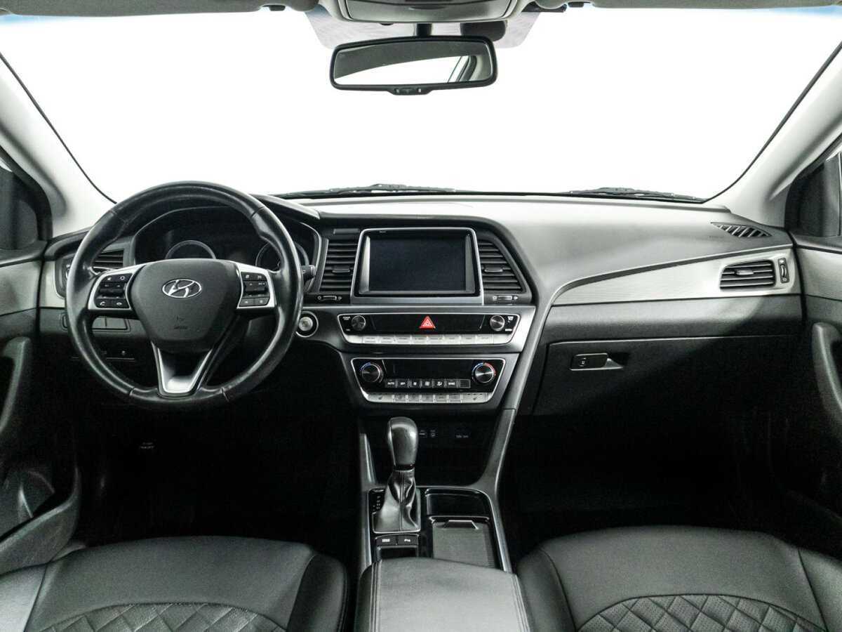 Hyundai Sonata 2018 года с пробегом. Фото: #12