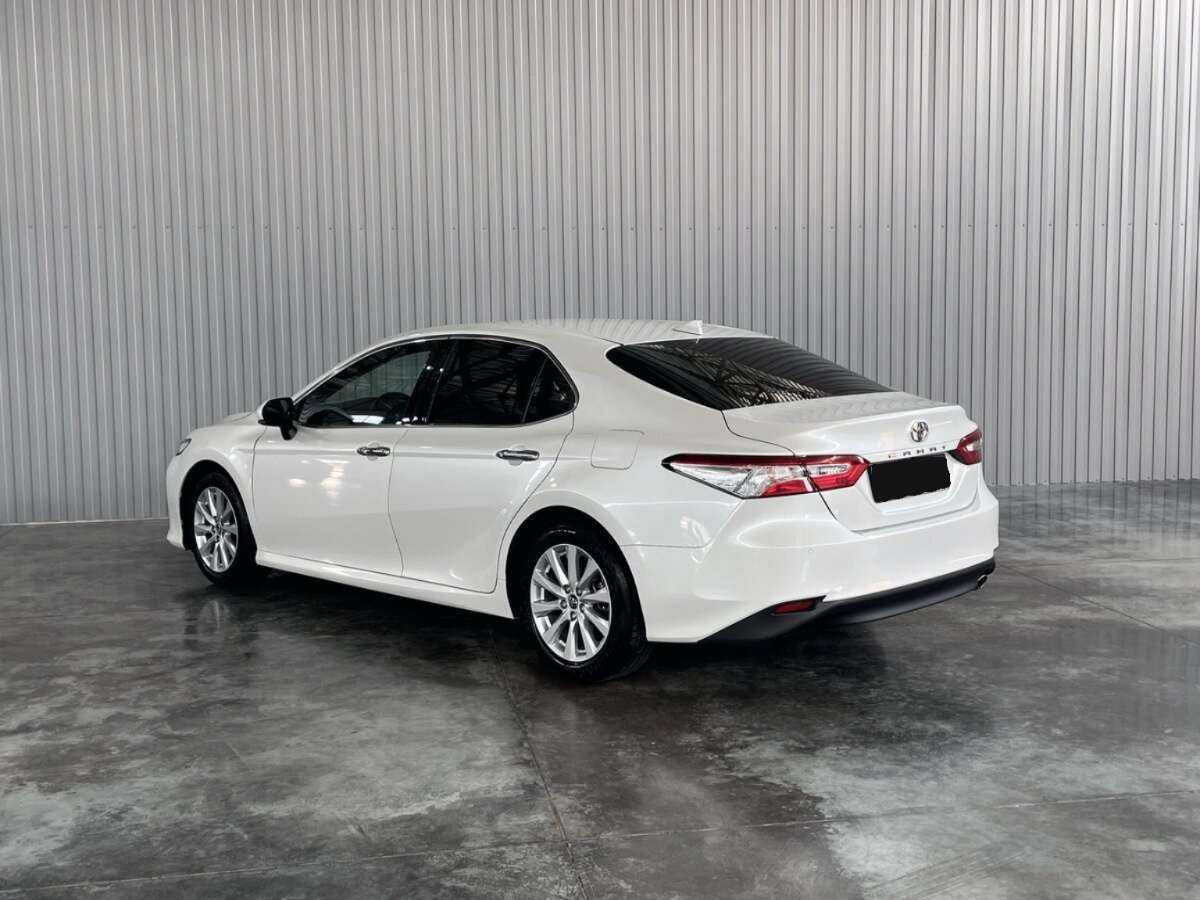 Toyota Camry 2018 года с пробегом. Фото: #6