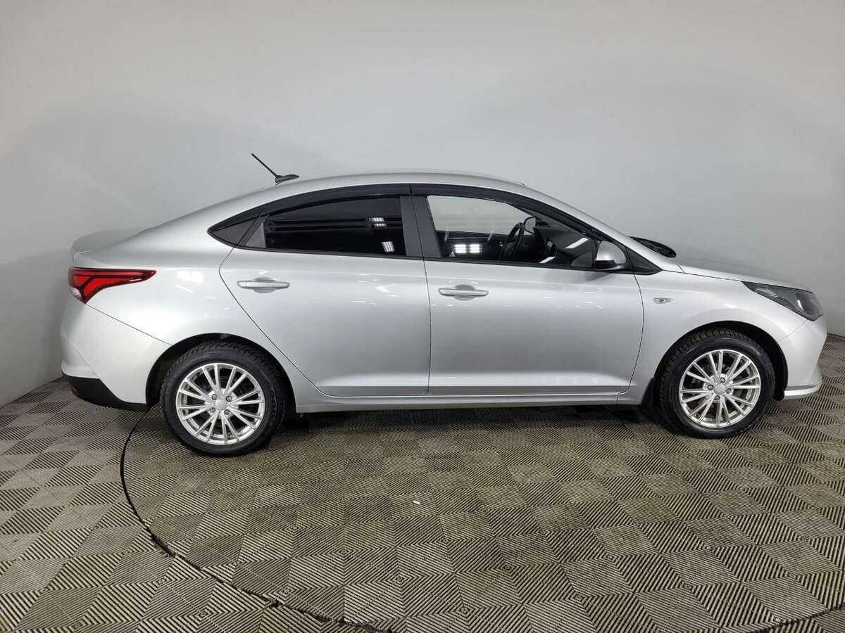Hyundai Solaris 2021 года с пробегом. Фото: #3