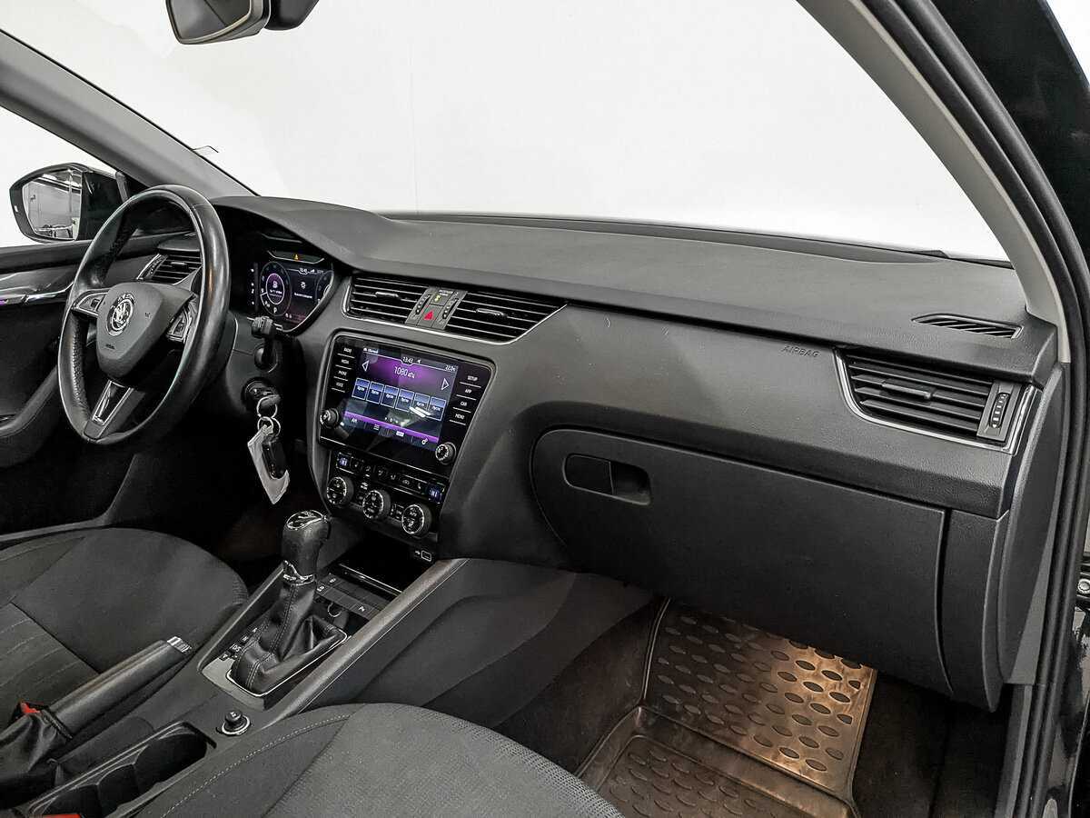 Skoda Octavia 2019 года с пробегом. Фото: #10