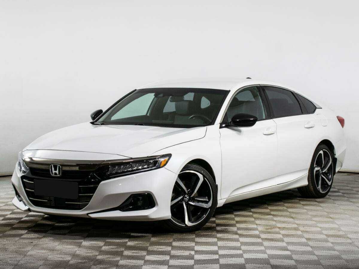 Honda Accord 2022 года с пробегом. Посмотреть фото