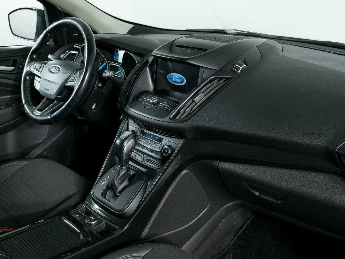 Ford Kuga 2017 года с пробегом. Фото: #10