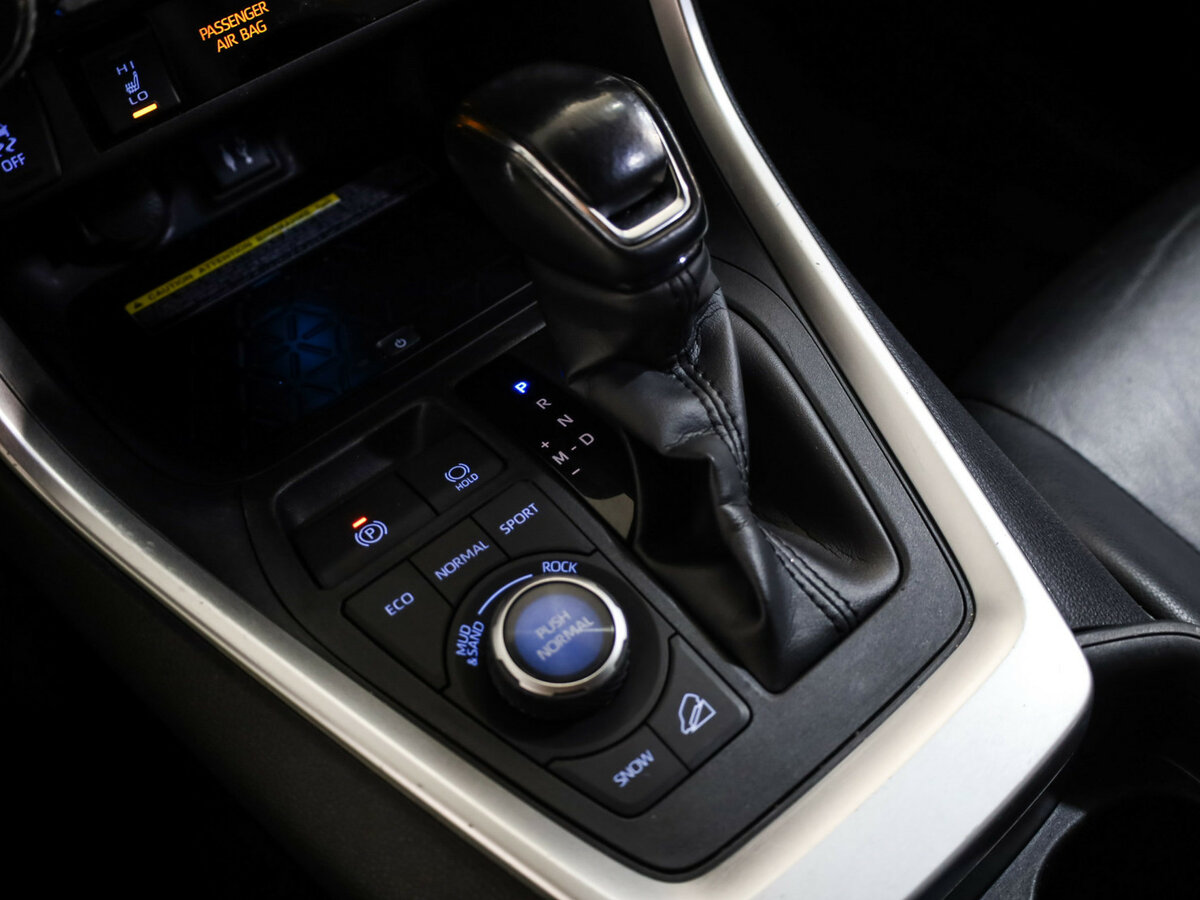 Toyota RAV4 2019 года с пробегом. Фото: #15