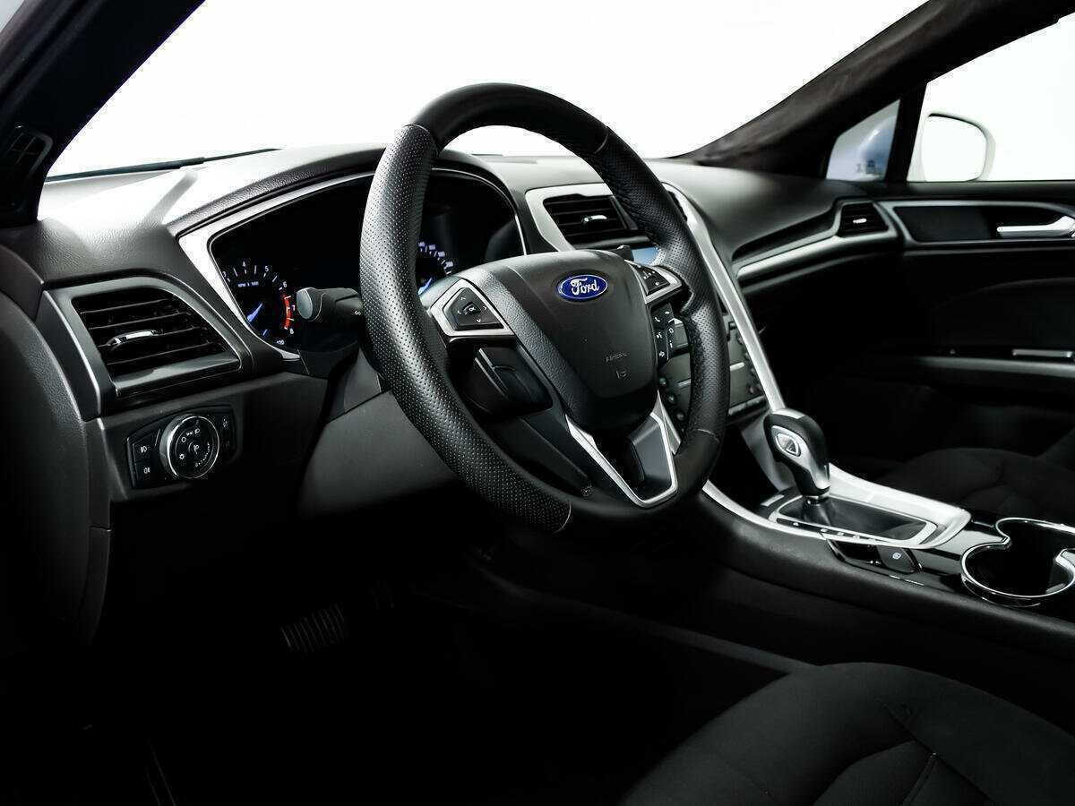 Ford Mondeo 2015 года с пробегом. Фото: #12