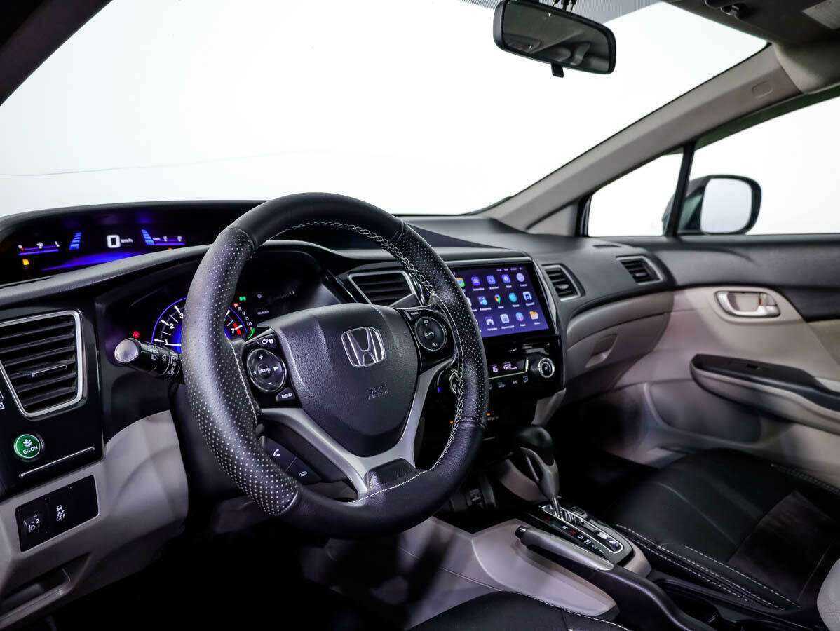 Honda Civic 2013 года с пробегом. Фото: #10