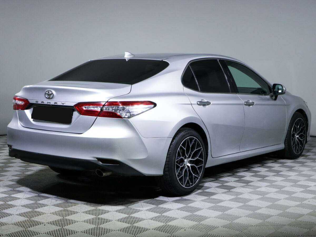 Toyota Camry 2020 года с пробегом. Фото: #3