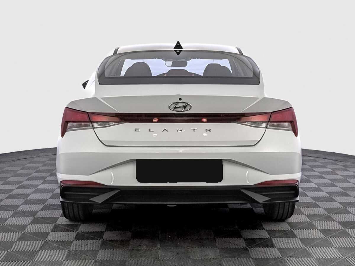 Hyundai Elantra 2021 года с пробегом. Фото: #5