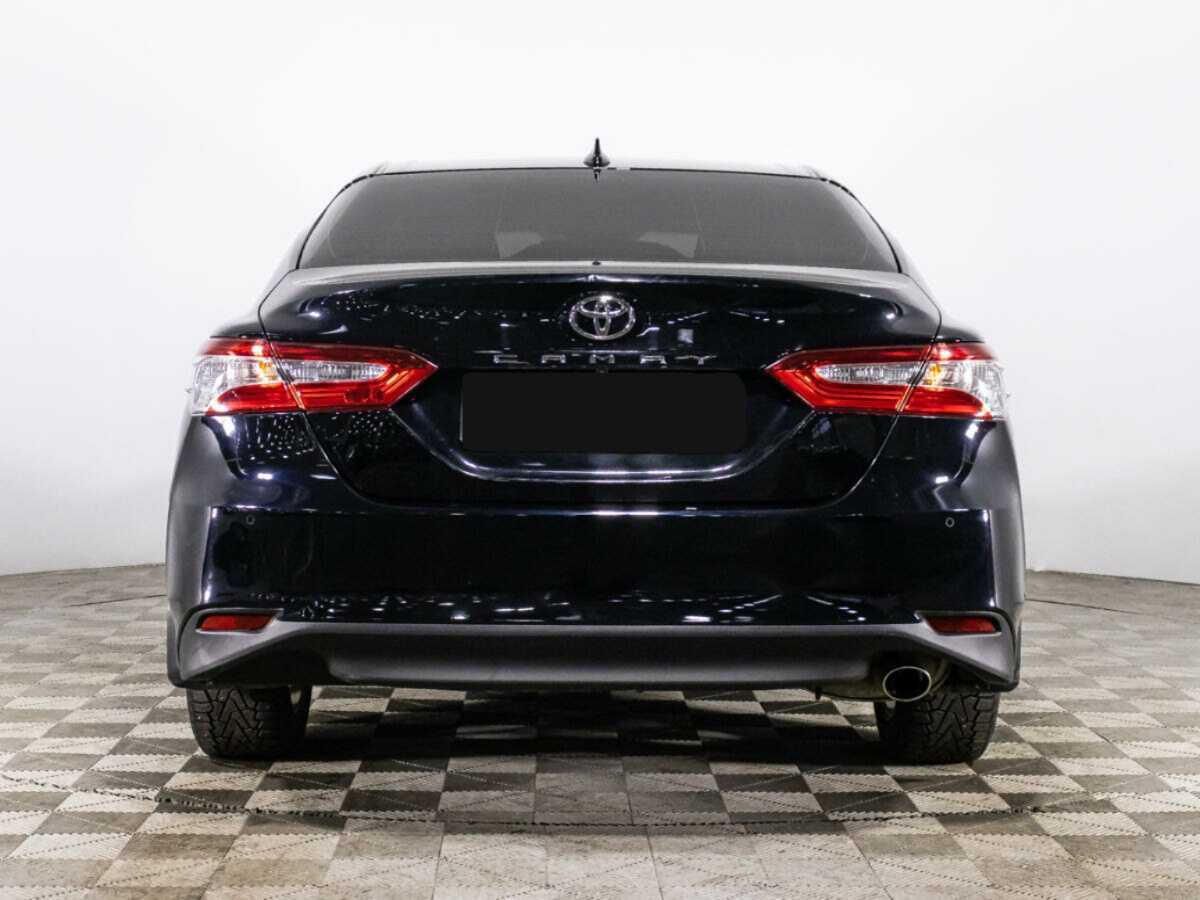 Toyota Camry 2021 года с пробегом. Фото: #5