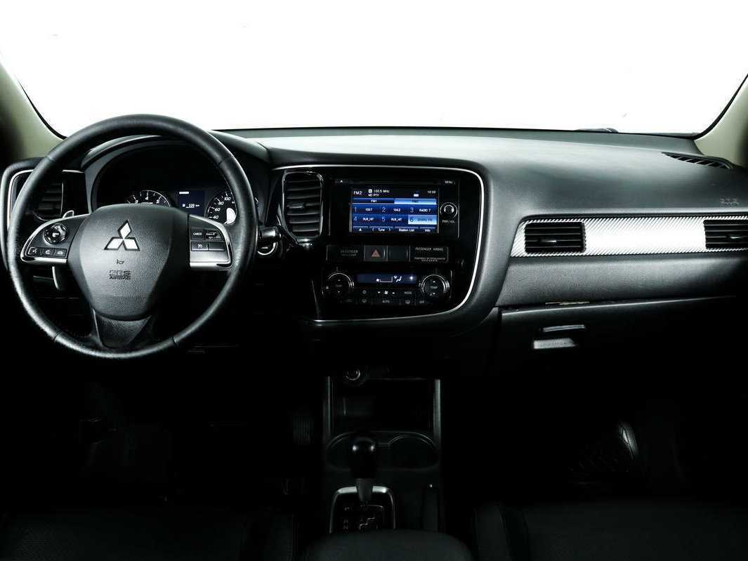 Mitsubishi Outlander 2013 года с пробегом. Фото: #8
