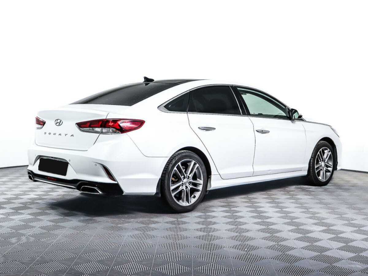 Hyundai Sonata 2018 года с пробегом. Фото: #4