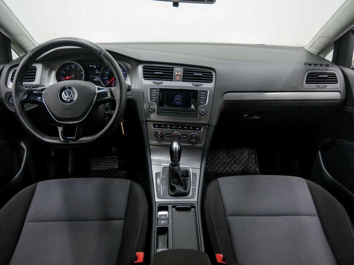 Volkswagen Golf 2014 года с пробегом. Фото: #9