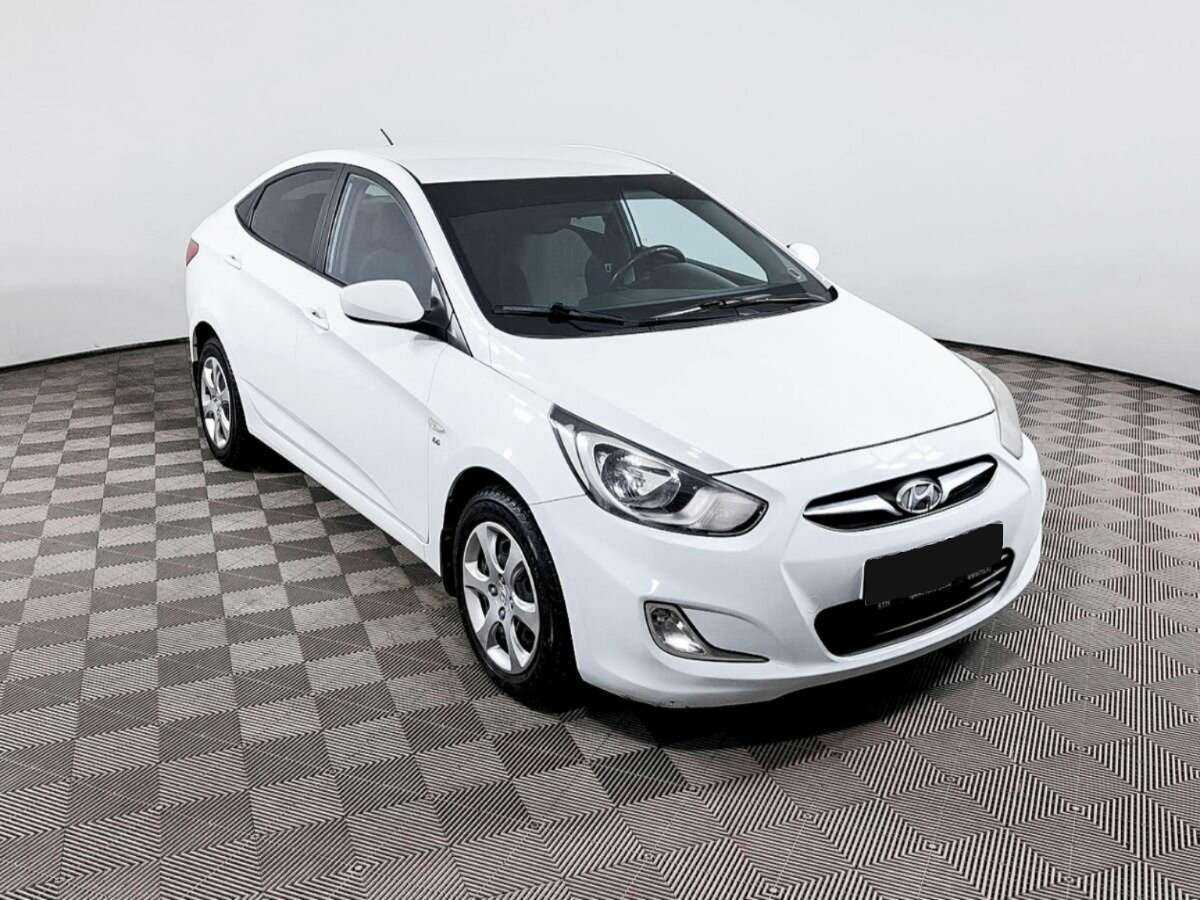 Hyundai Solaris 2013 года с пробегом. Фото: #2