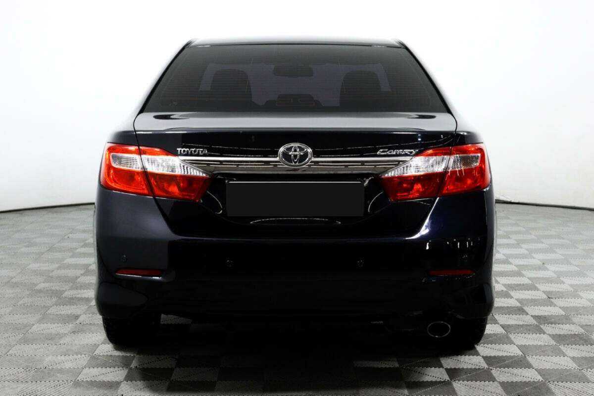 Toyota Camry 2012 года с пробегом. Фото: #5