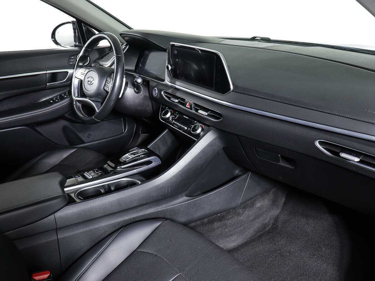 Hyundai Sonata 2019 года с пробегом. Фото: #8