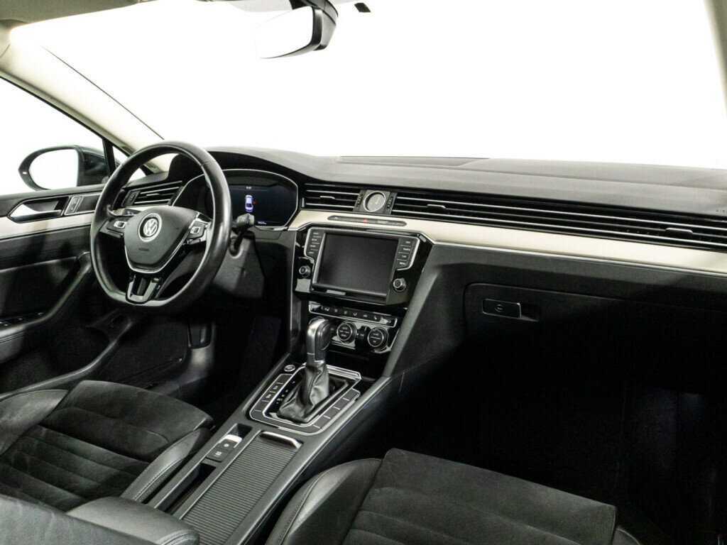 Volkswagen Passat 2016 года с пробегом. Фото: #8