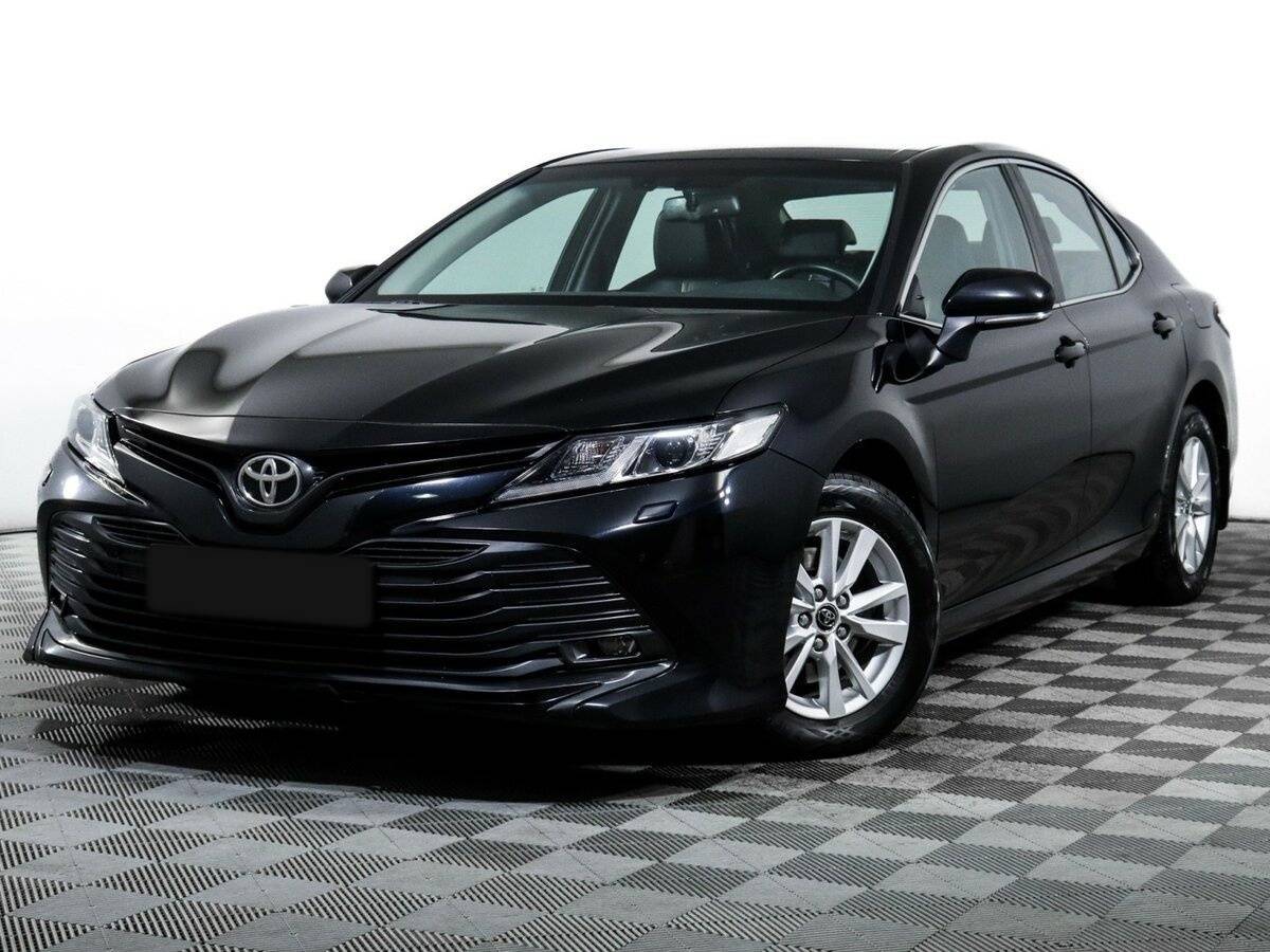 Toyota Camry 2019 года с пробегом. Посмотреть фото
