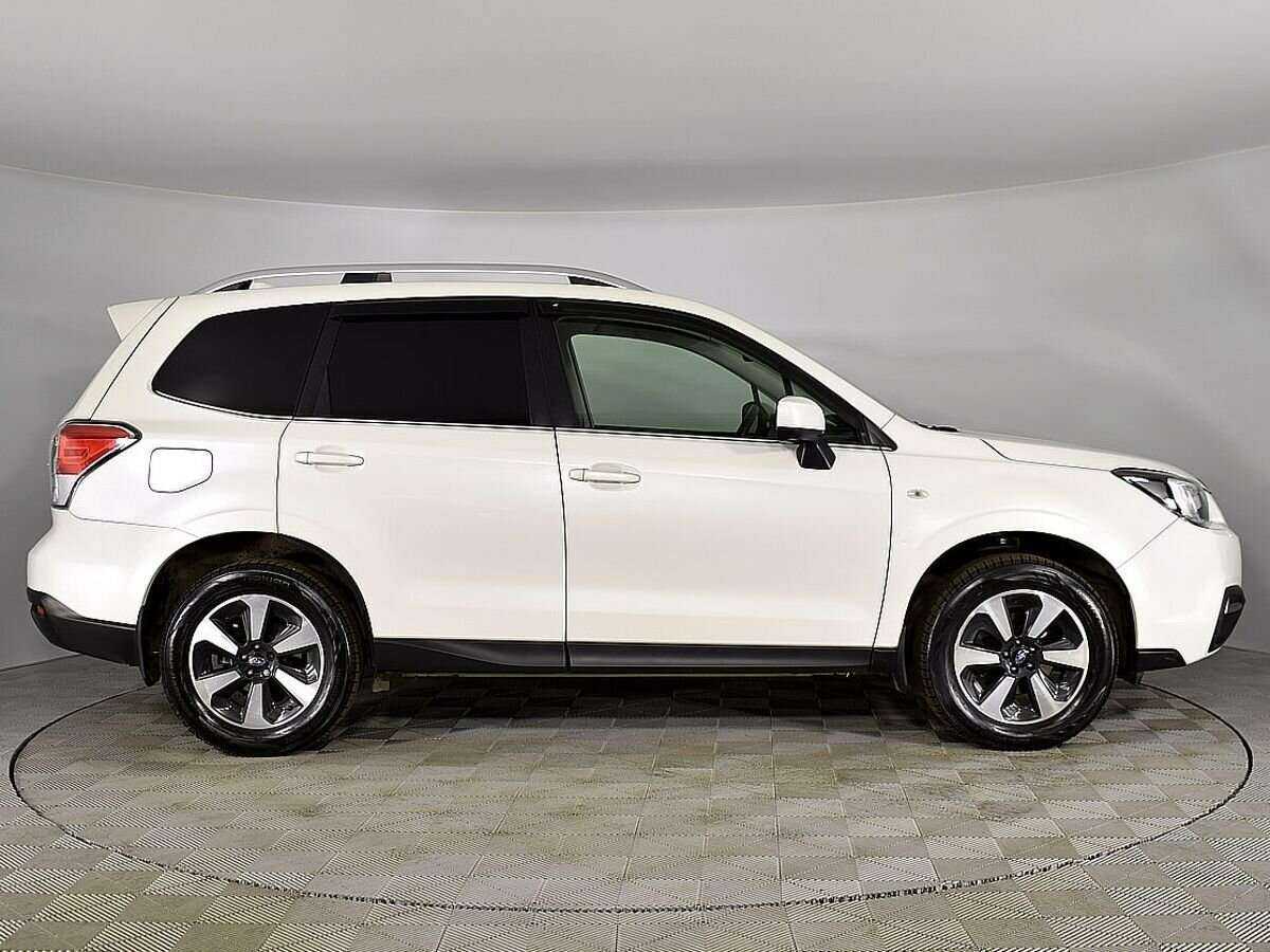 Subaru Forester 2018 года с пробегом. Фото: #4