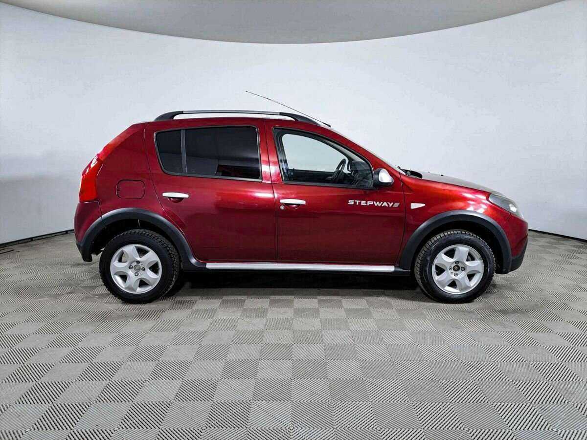 Renault Sandero 2012 года с пробегом. Фото: #3