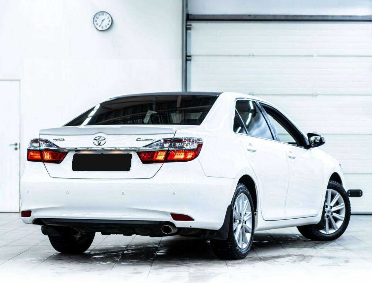 Toyota Camry 2016 года с пробегом. Фото: #2