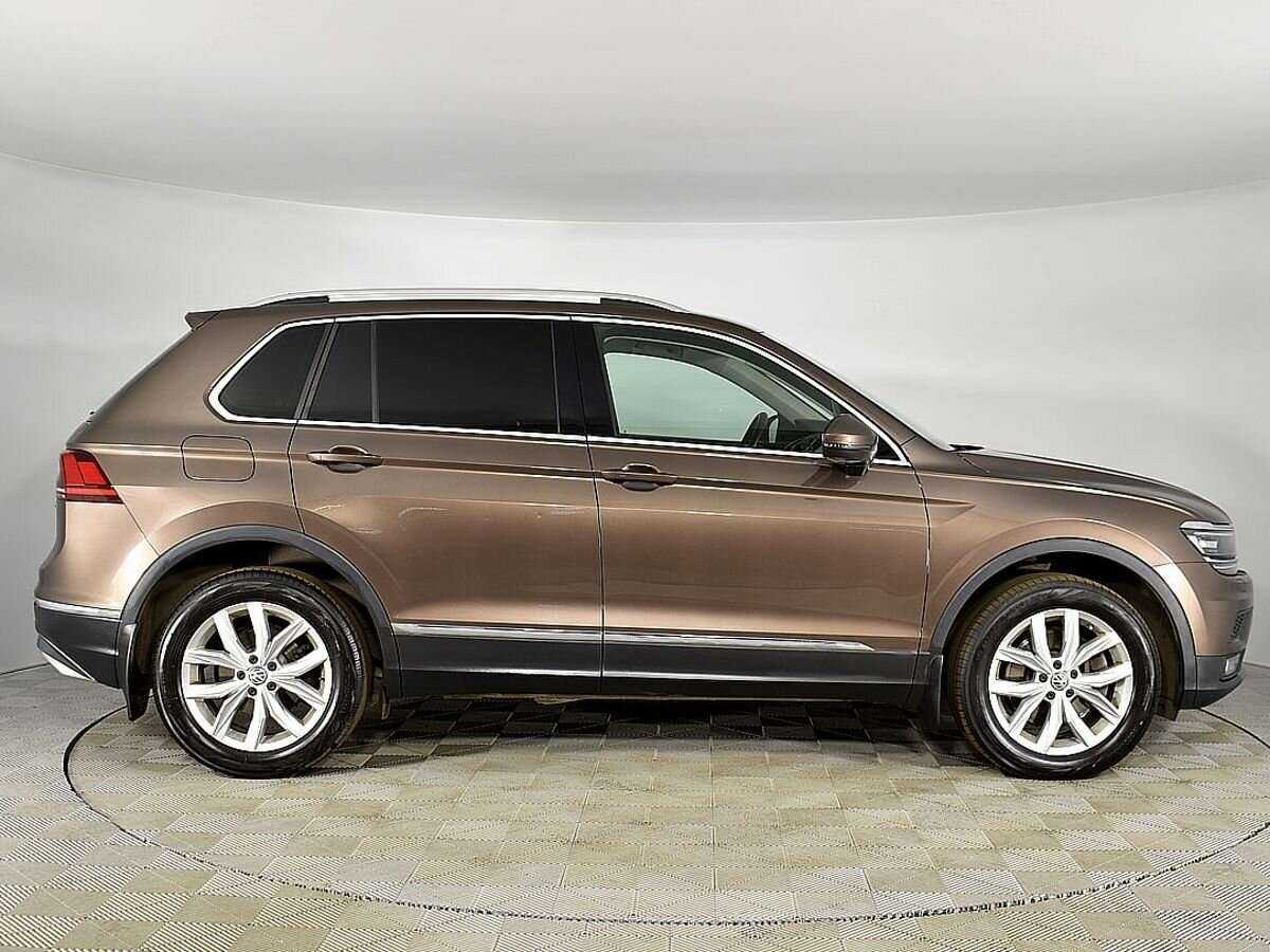 Volkswagen Tiguan 2018 года с пробегом. Фото: #4