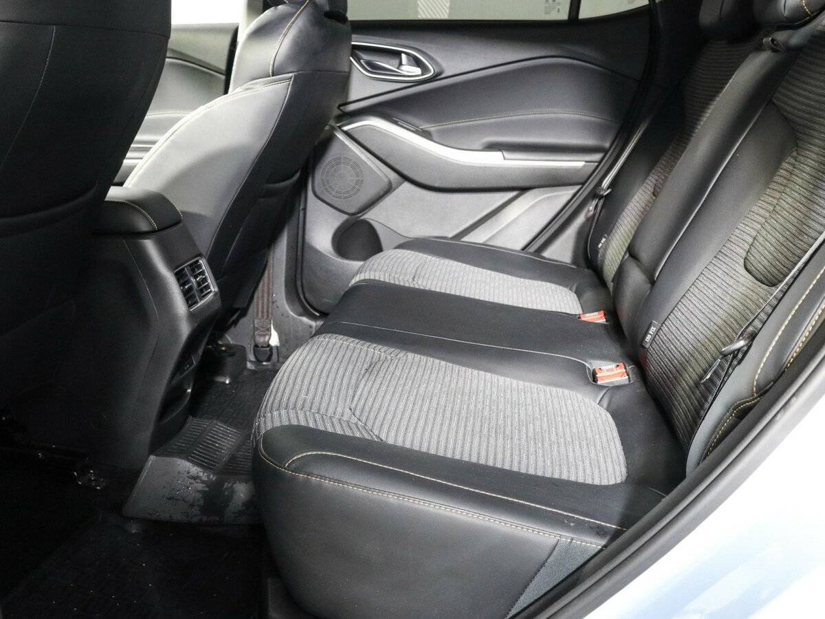 Москвич 3 2023 года с пробегом. Фото: #9