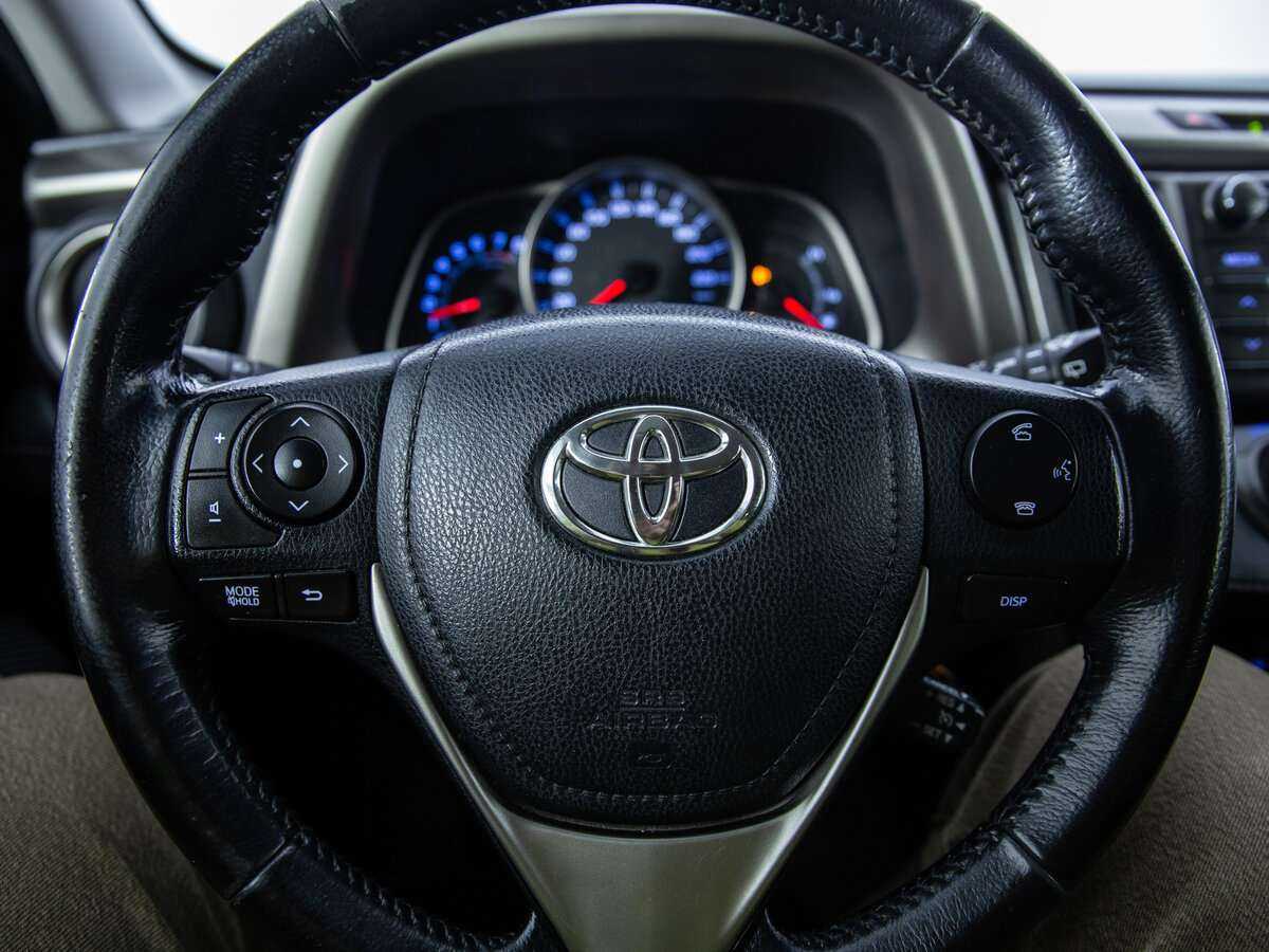 Toyota RAV4 2013 года с пробегом. Фото: #13