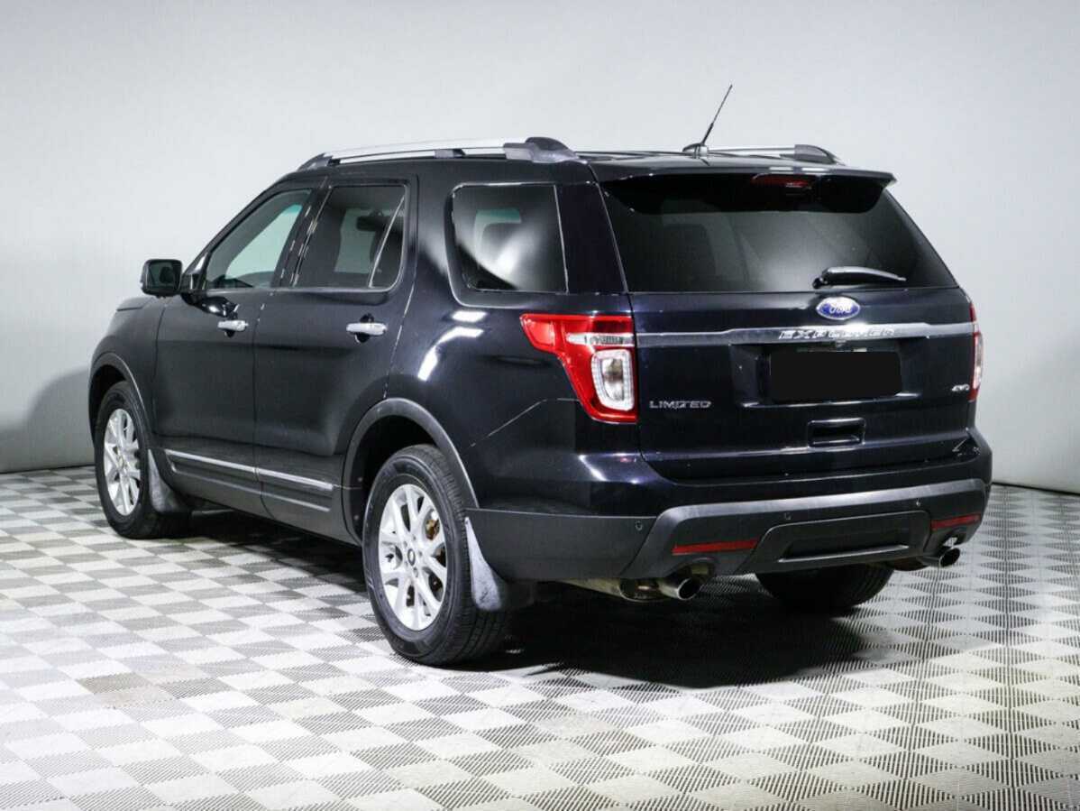 Ford Explorer 2013 года с пробегом. Фото: #4