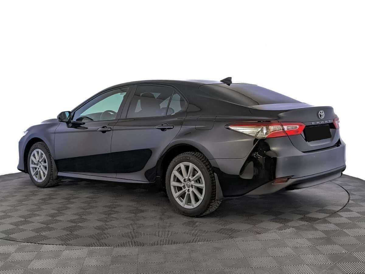 Toyota Camry 2022 года с пробегом. Фото: #6