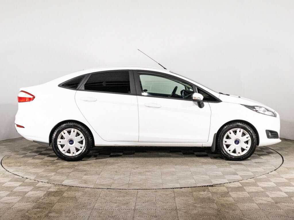 Ford Fiesta 2015 года с пробегом. Фото: #3