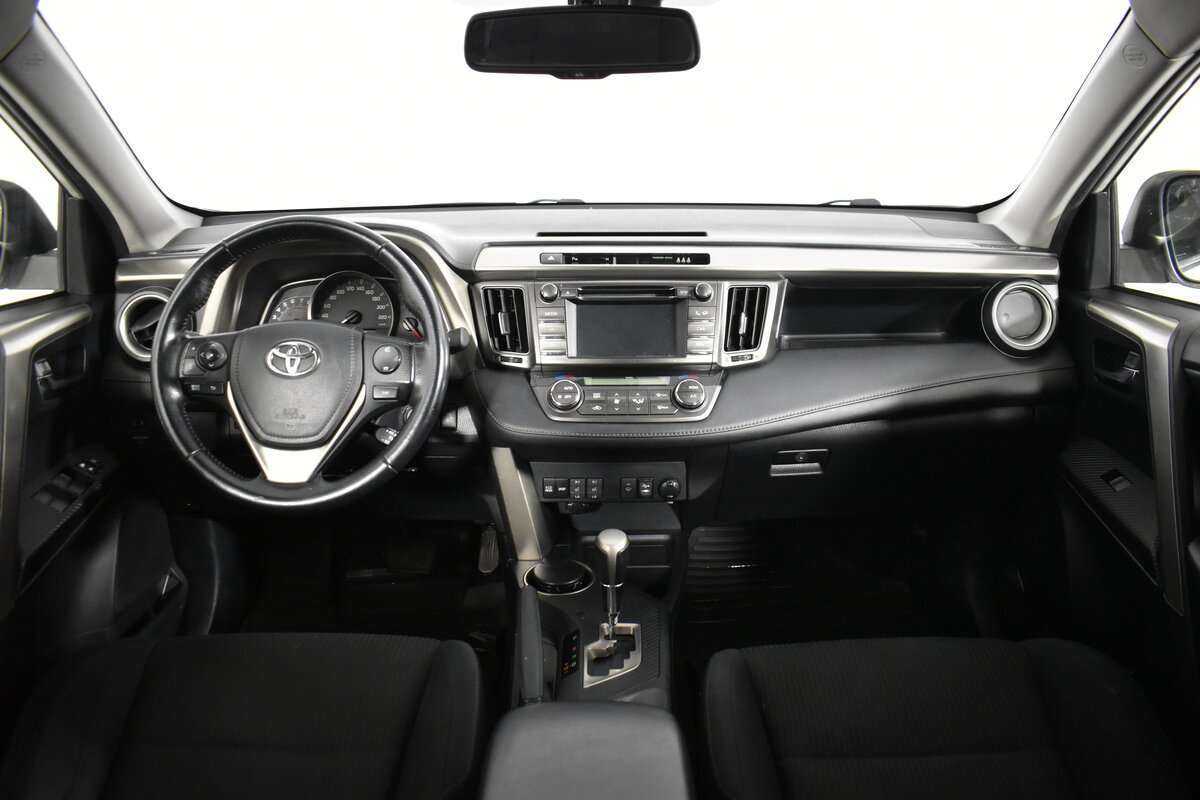 Toyota RAV4 2013 года с пробегом. Фото: #9