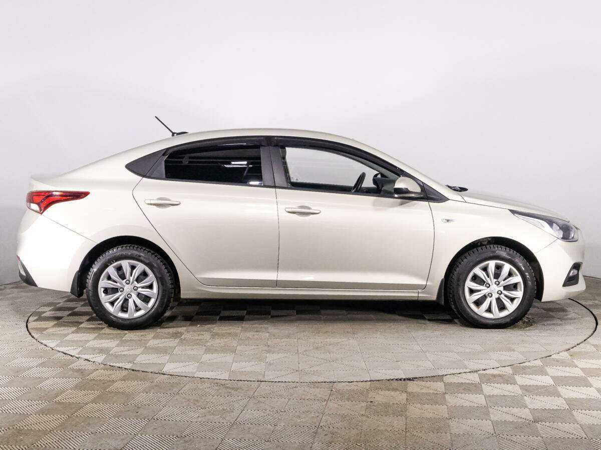 Hyundai Solaris 2019 года с пробегом. Фото: #3