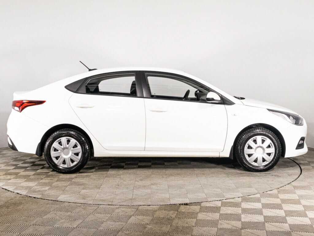 Hyundai Solaris 2018 года с пробегом. Фото: #3