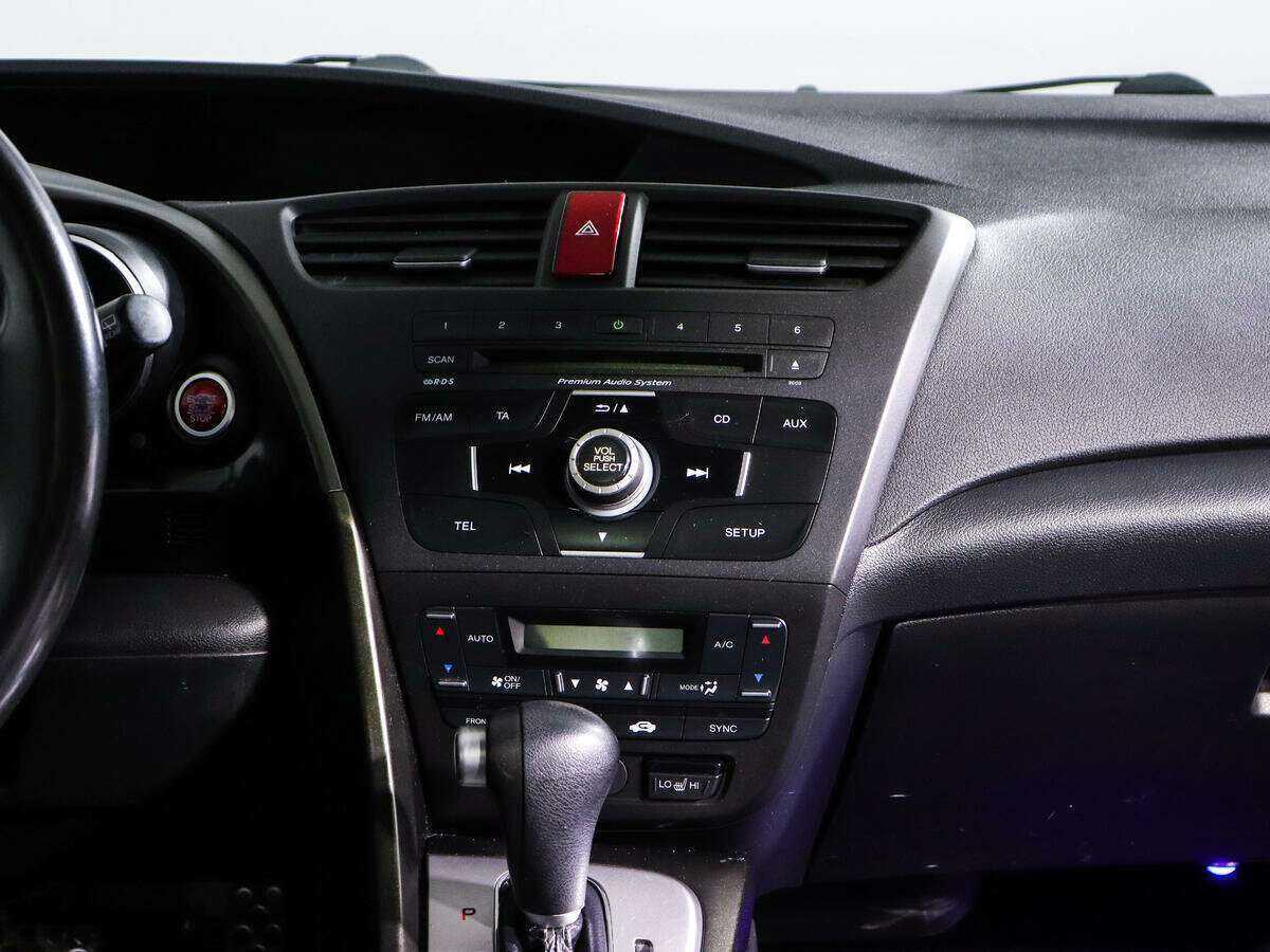 Honda Civic 2012 года с пробегом. Фото: #11