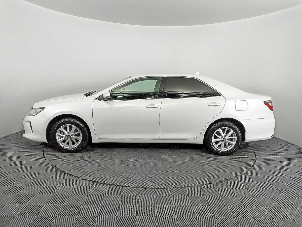 Toyota Camry 2017 года с пробегом. Фото: #7