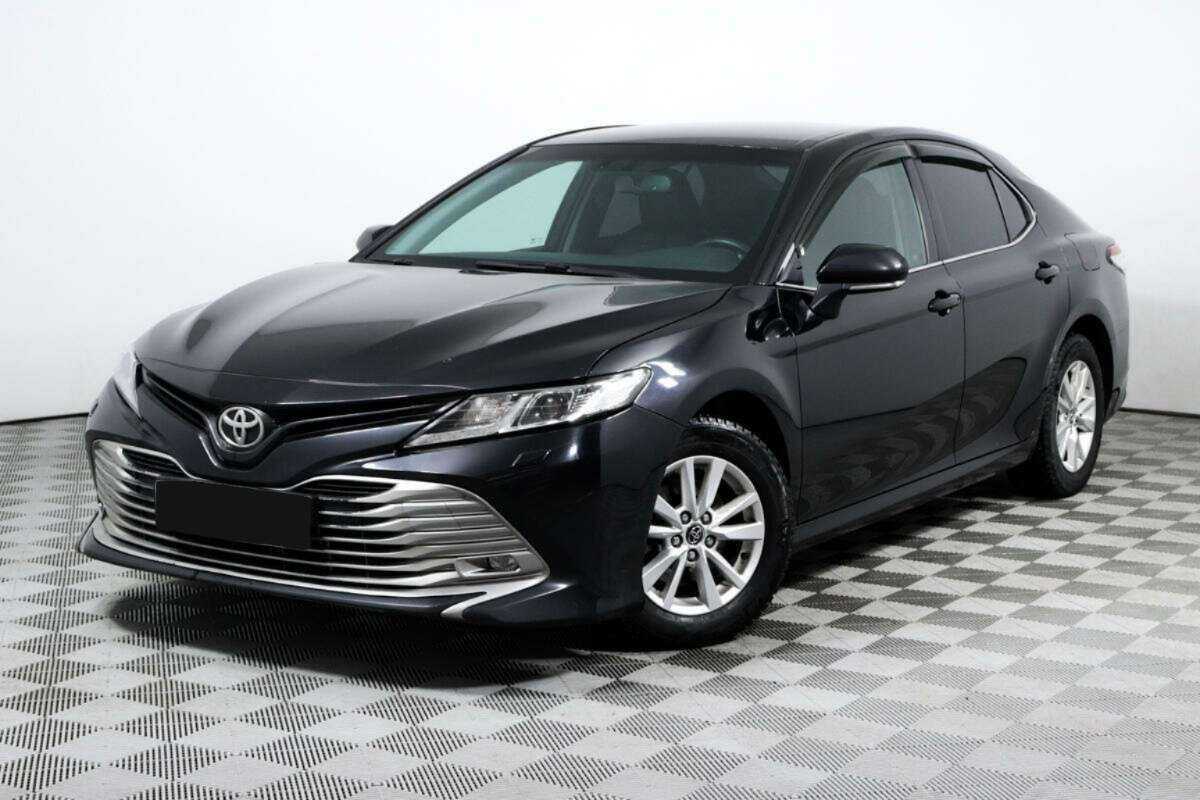 Toyota Camry 2019 года с пробегом. Посмотреть фото