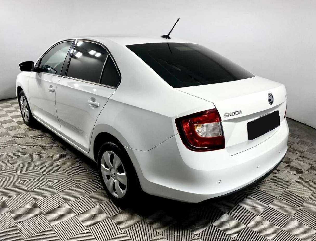 Skoda Rapid 2018 года с пробегом. Фото: #6